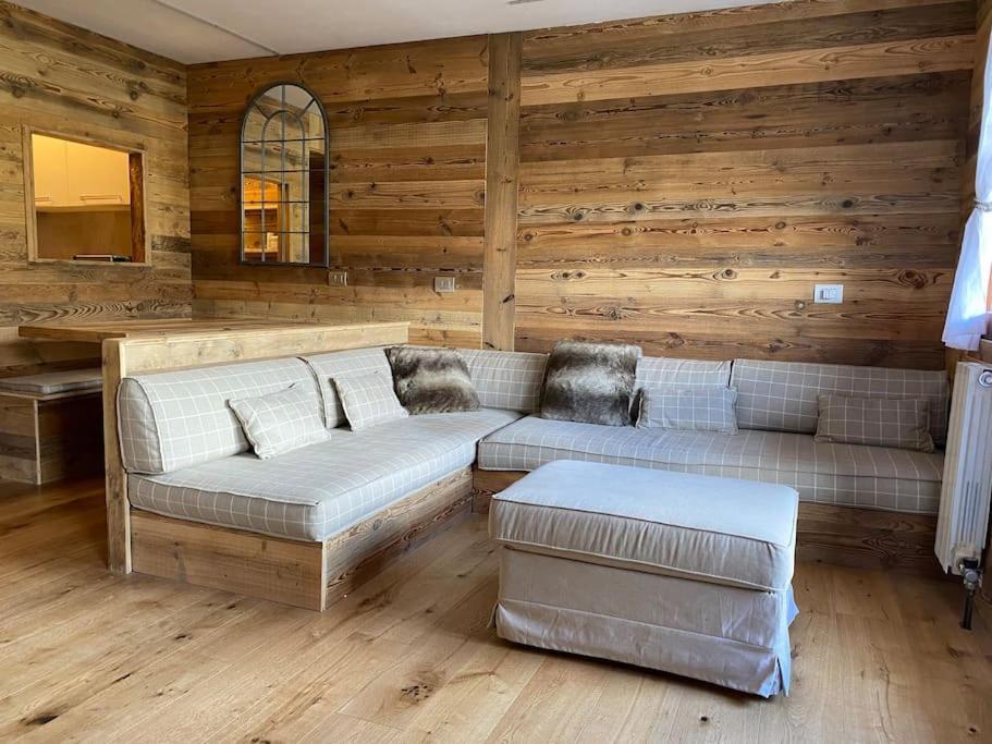 Incantevole Appartamento Stile Chalet Breuil Cervinia 外观 照片